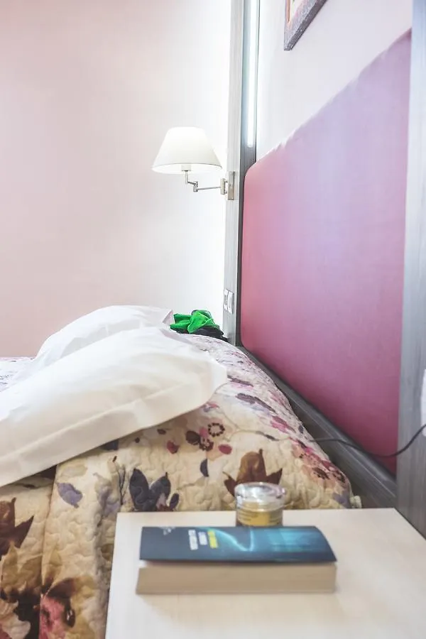 Hotel Il Giardino Siena 3*,